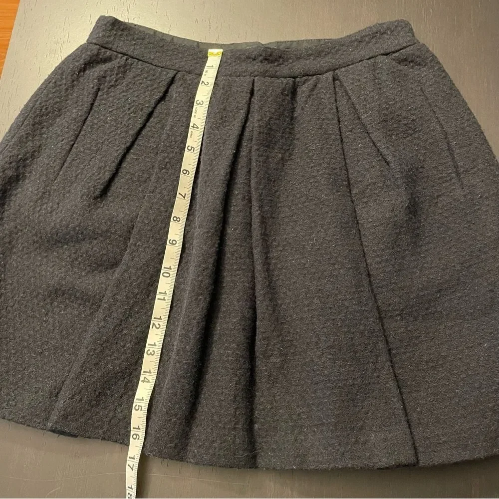 Joie Wool Bend Black Quilted Mini Skirt Women’s Size 10